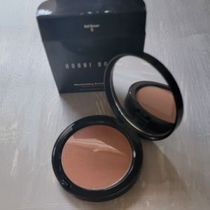 Bobbi Brown Illuminating Bronzer